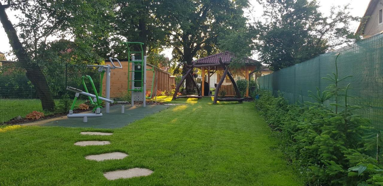 Bungalov Komfort Liptovský Mikuláš エクステリア 写真